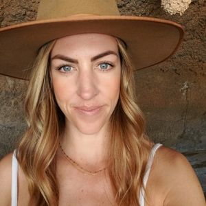 Meet your Posher, Cambria